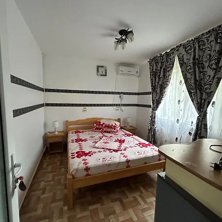 Maricris בית הארחה