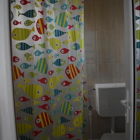 בית הארחה Maricris טוזלה