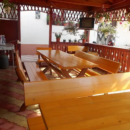 בית הארחה Maricris טוזלה