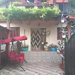 Maricris 3*